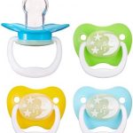 Amazon Brand – Mama Bear Glow-in-the-Dark Baby Pacifier, Stage 2 (6-12M), BPA Free, Assorted Colors, 4 count (Pack of 1)